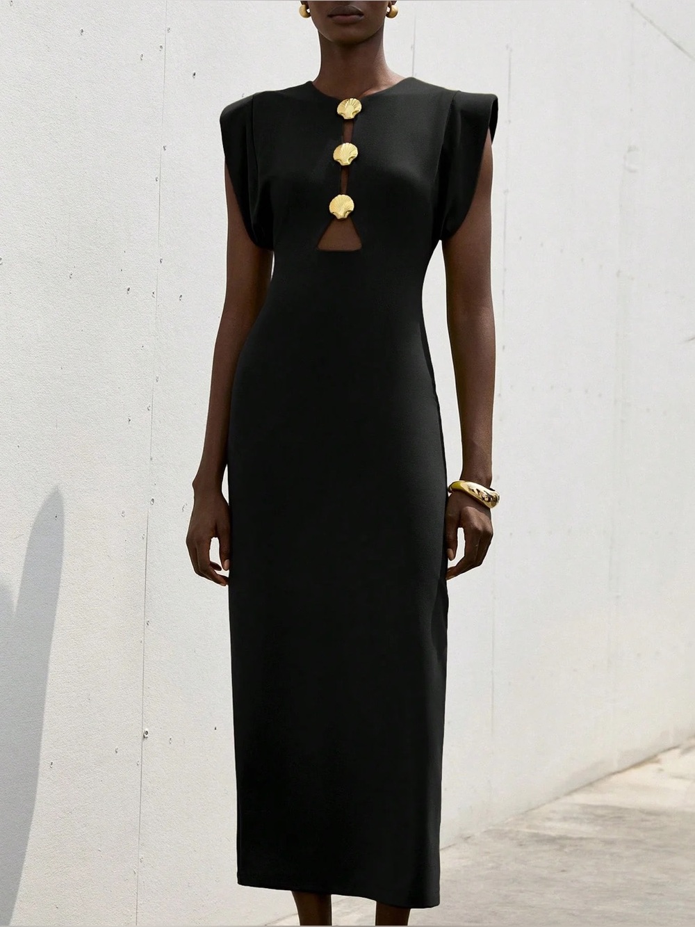 Aveloria Black Exaggerated Shoulder Keyhole Gold Shell Resort Dress Size Medium